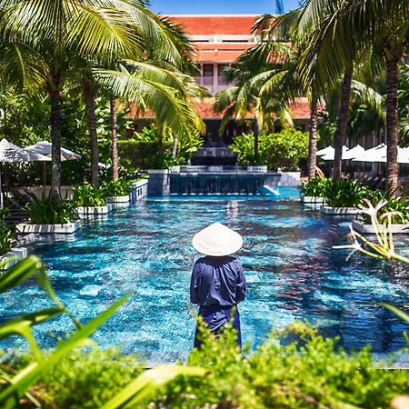 Almanity Hoi An Resort & Spa Exterior photo The resort's main pool